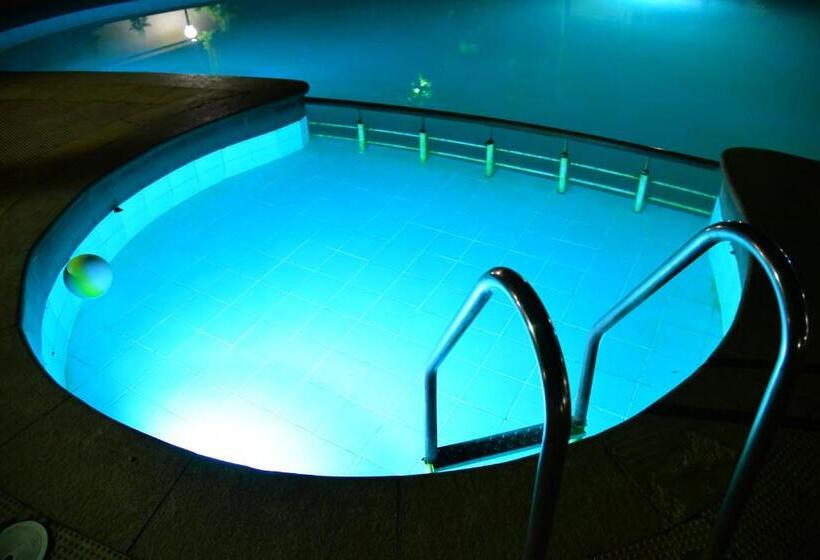 فندق Nijaguna Resorts