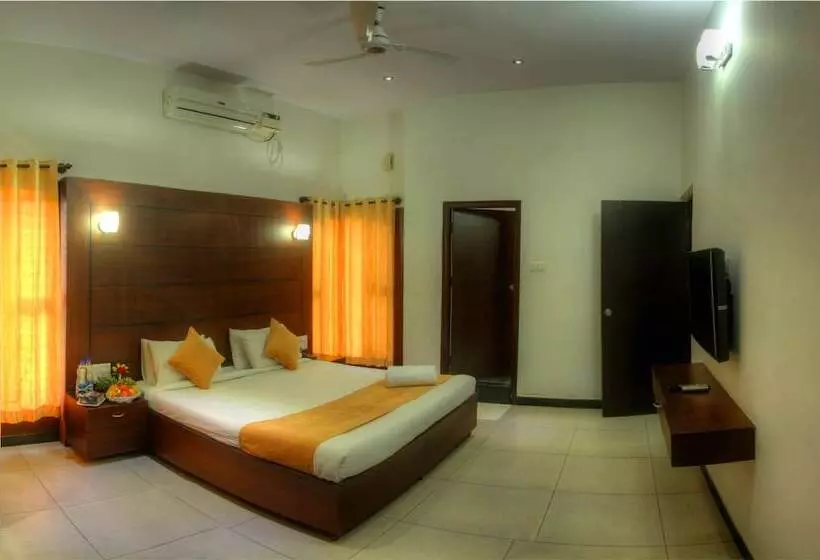 Hotelli Nijaguna Resorts