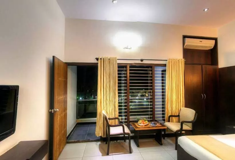 Hotelli Nijaguna Resorts