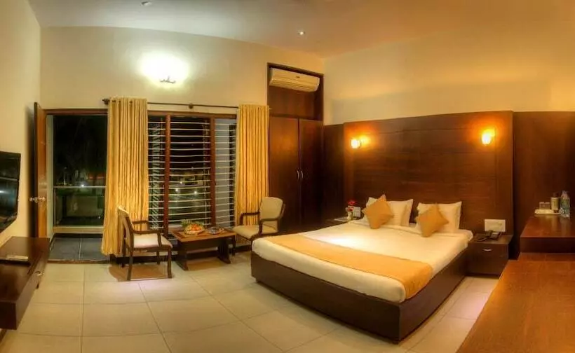 Hotelli Nijaguna Resorts