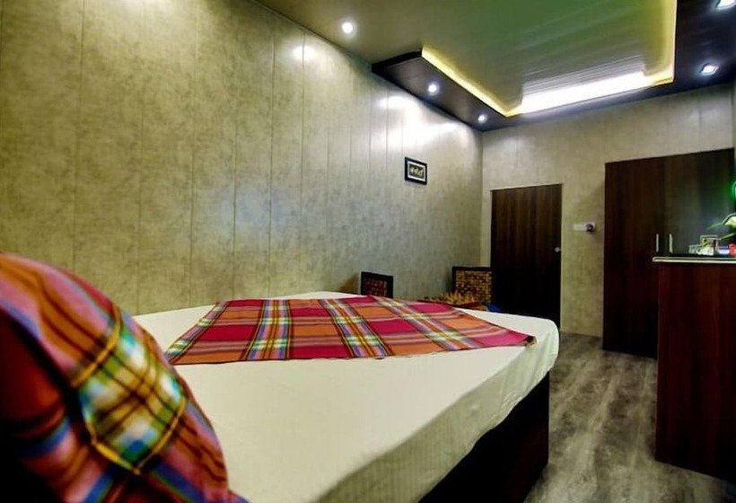 호텔 Stay At Kumbh