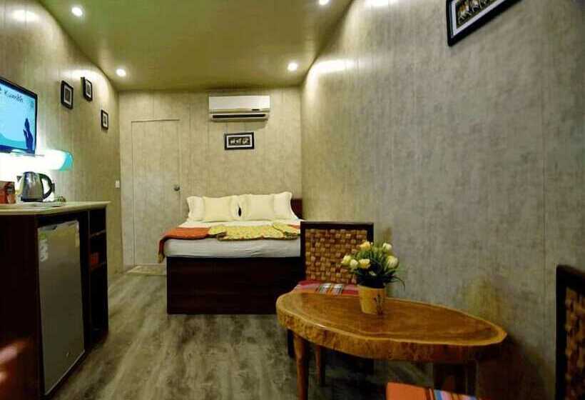 호텔 Stay At Kumbh