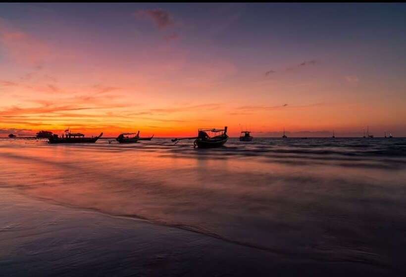 هتل Title Residencies By Phuket Apartments