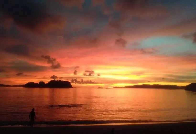 ペンション Acuario Beach Inn