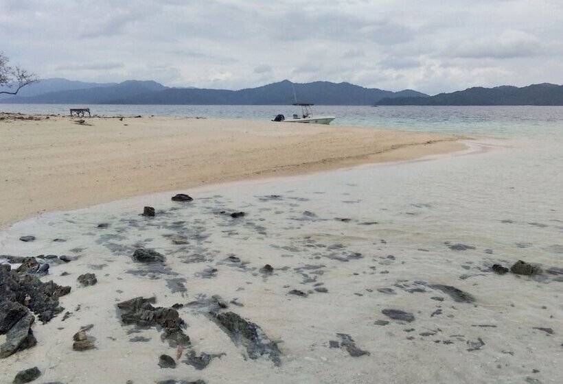 Пансион Acuario Beach Inn