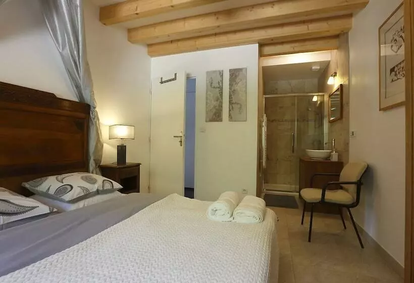 Majatalo Nature & Chateaux