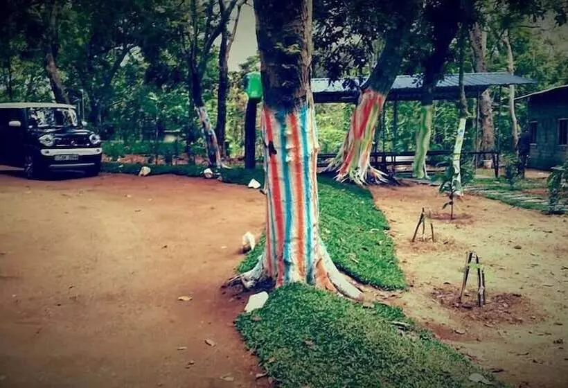 پانسیون Yuhibuhi Forest Resort