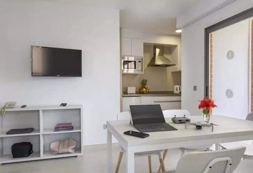 Aparthotel Bcl Levante Lux