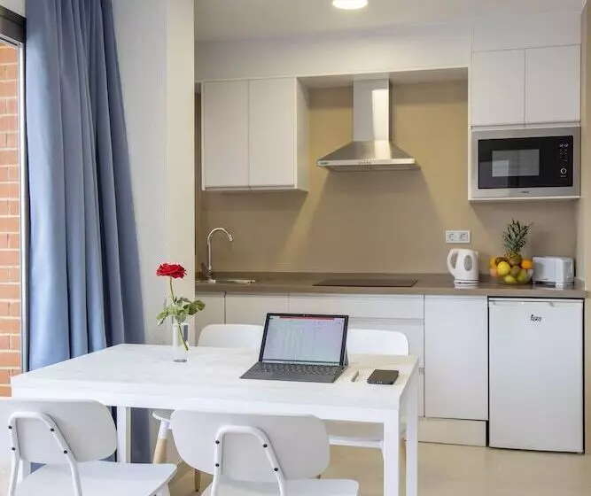 Aparthotel Bcl Levante Lux