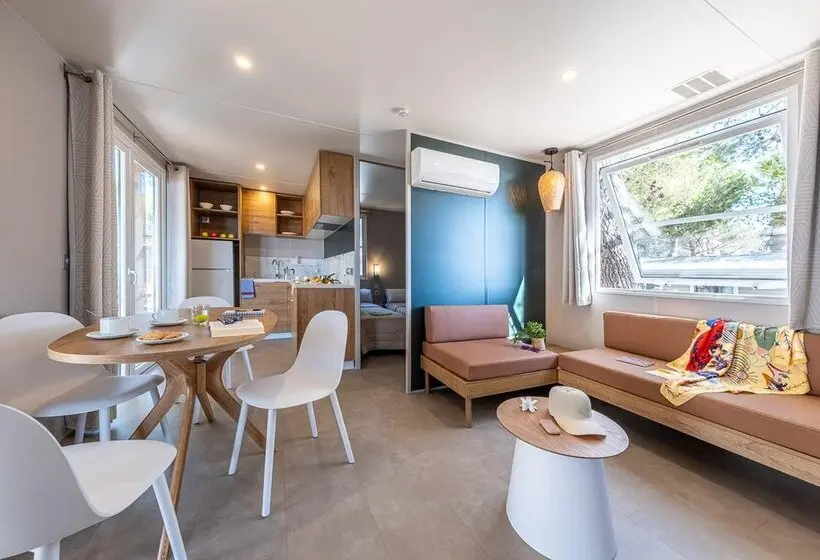 Camping Estival Torre De La Mora