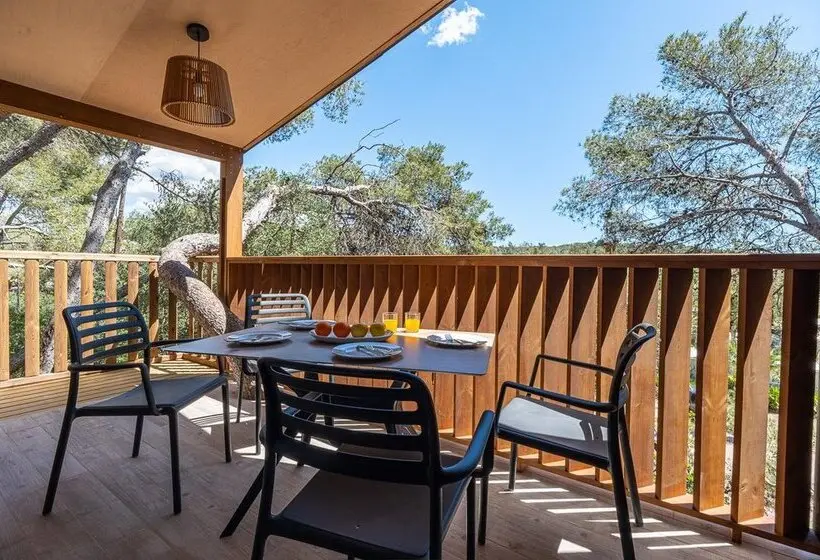 Camping Estival Torre De La Mora