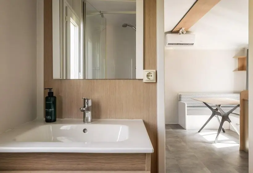 Camping Estival Torre De La Mora