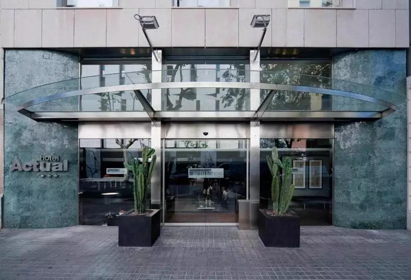 Отель Actual