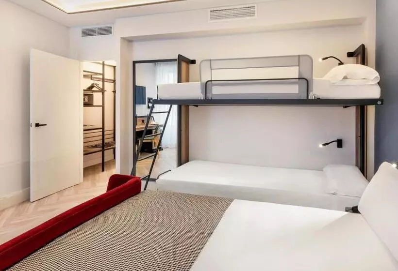 هتل Catalonia Goya