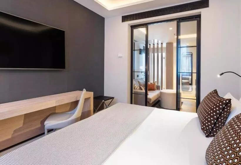 هتل Catalonia Goya