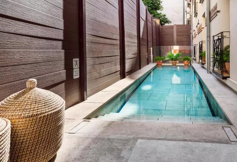 هتل Catalonia Goya