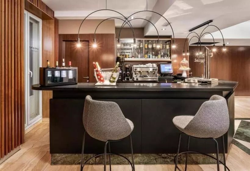 هتل Catalonia Goya