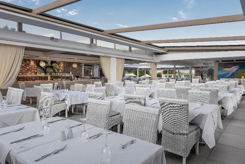 هتل Kassandra Bay Resort, Suites & Spa