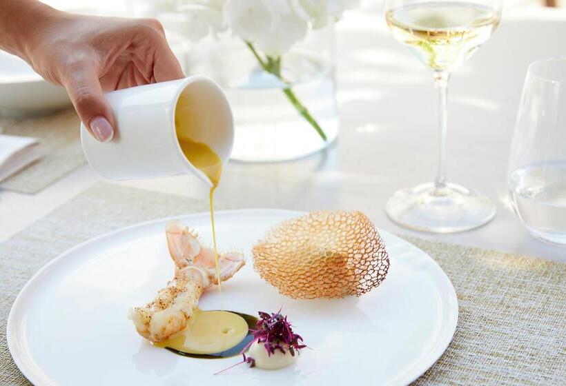 هتل Sani Asterias