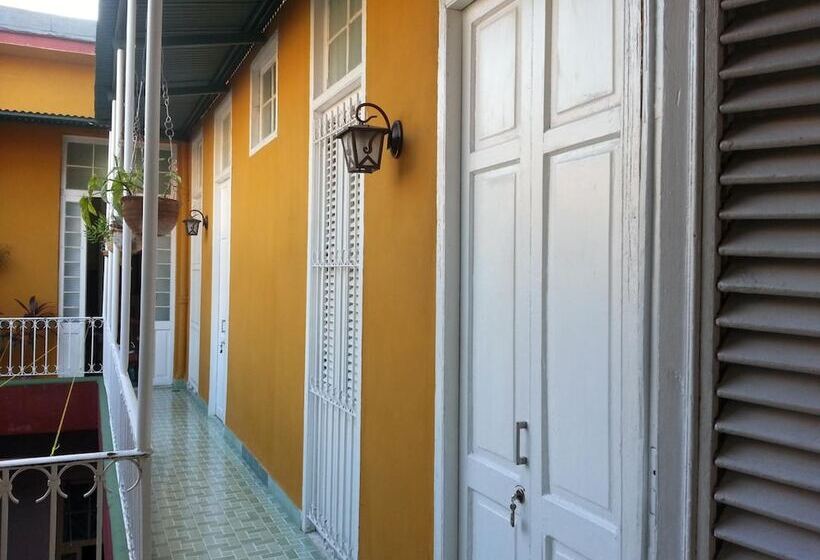 هتل Casa Mi Tierra