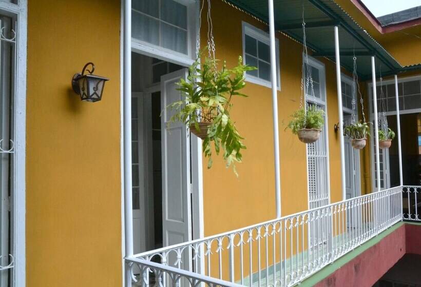 هتل Casa Mi Tierra