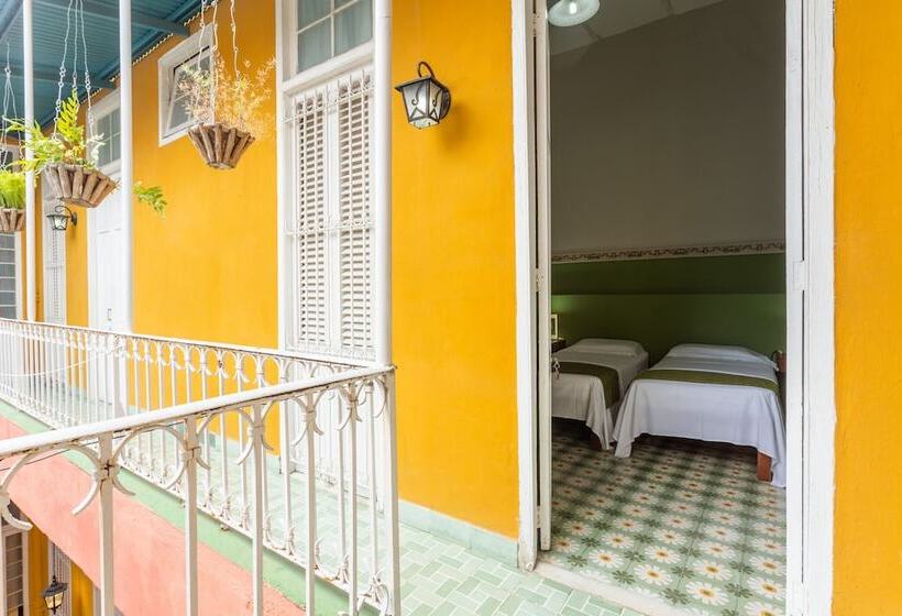 هتل Casa Mi Tierra