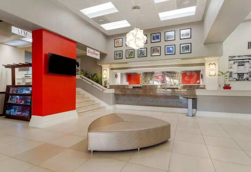 هتل Aiden Austin City