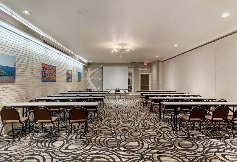 هتل Aiden Austin City