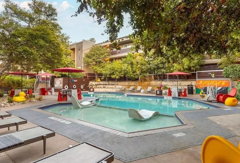 هتل Aiden Austin City