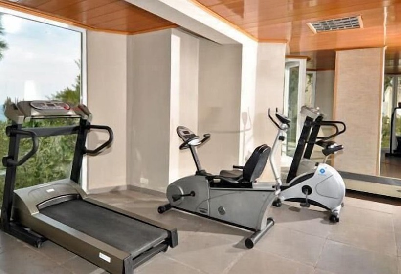 Ladonia Hotels Adakule