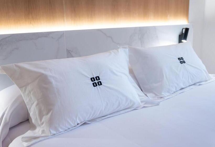 Core Ibiza Town Hotel