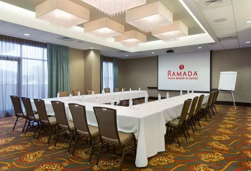 هتل Ramada Plaza Resort & Suites By Wyndham Orlando Intl Drive