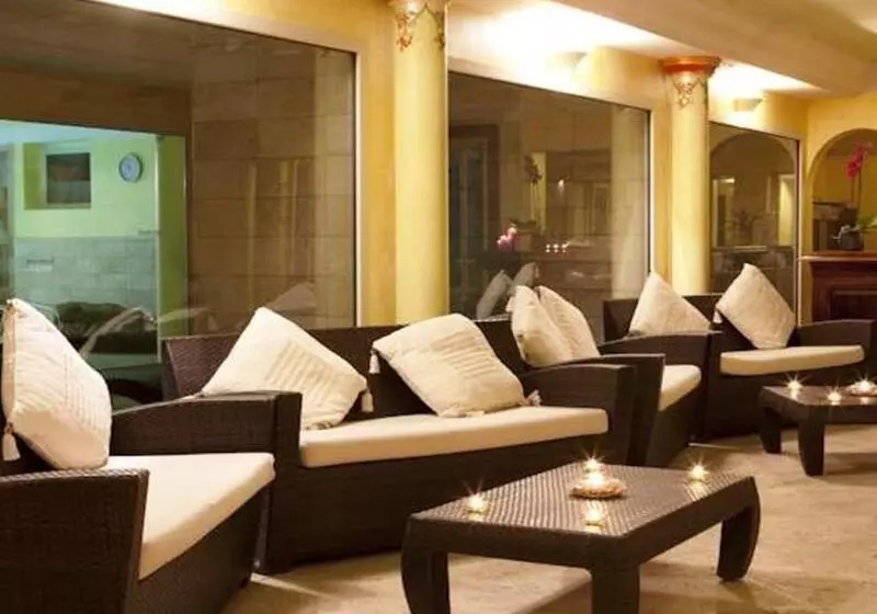 酒店 Sighientu Resort