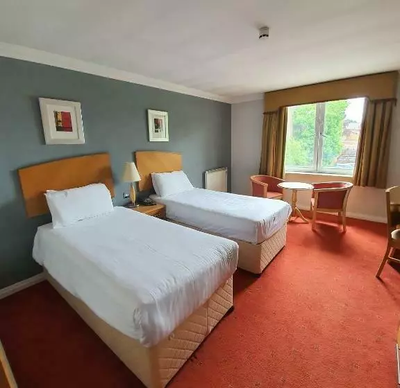 ホテル The Telford Whitehouse