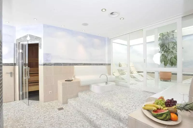 Hotelli Ferienzentrum Wenningstedt