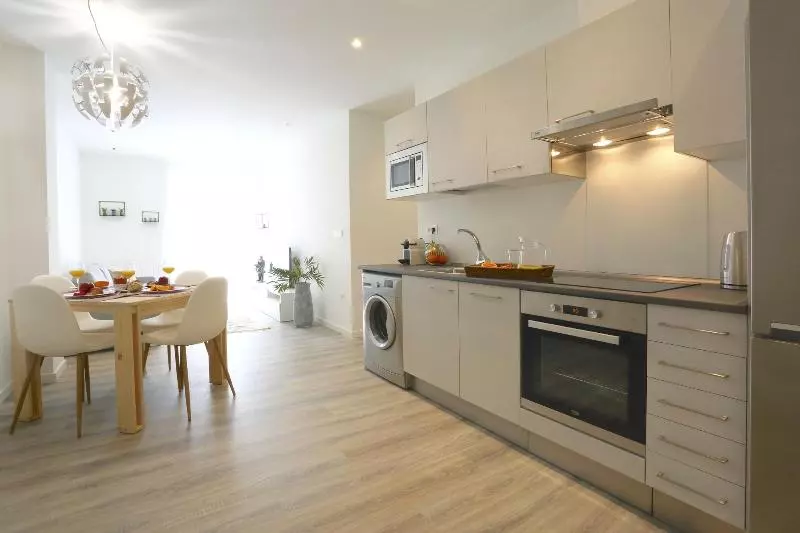 Hotelli Miracruz Suite Apartment