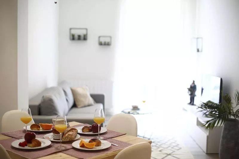 Hotelli Miracruz Suite Apartment