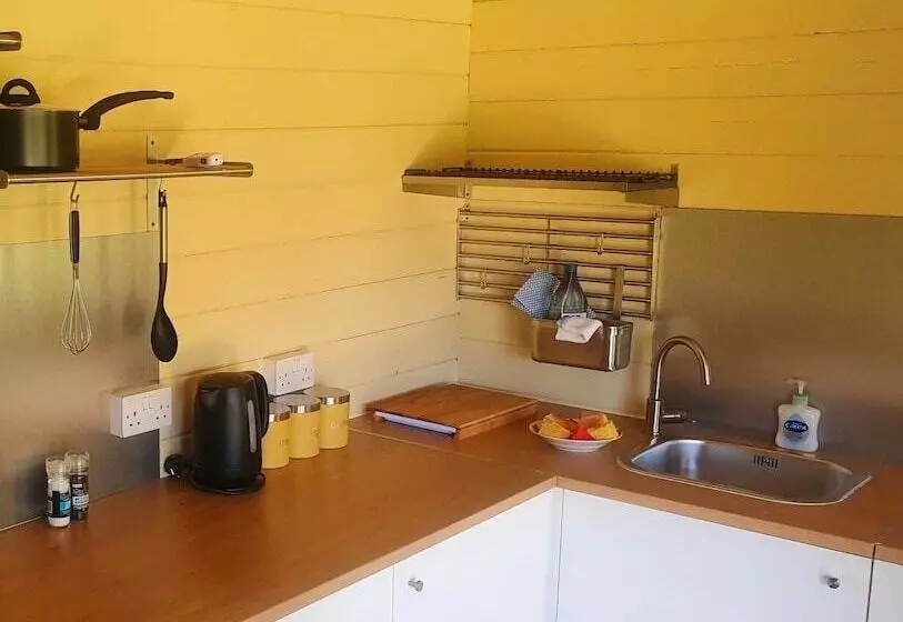 ホテル Safari Cornwall