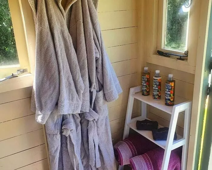 ホテル Safari Cornwall