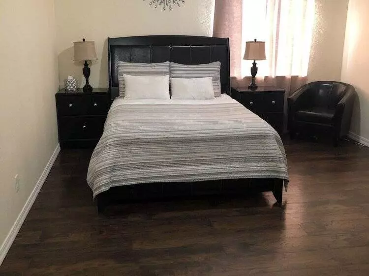 Hotelli The Green Tree