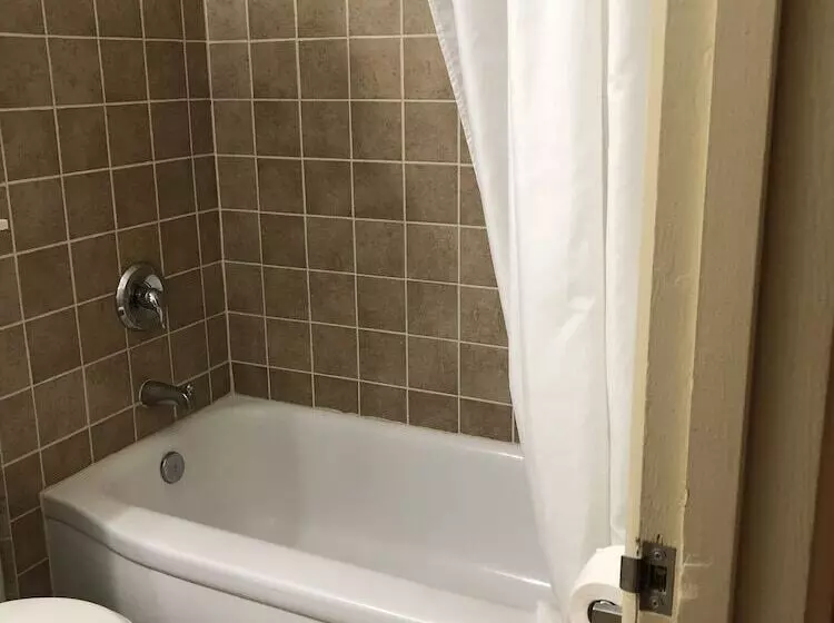 Hotelli The Green Tree