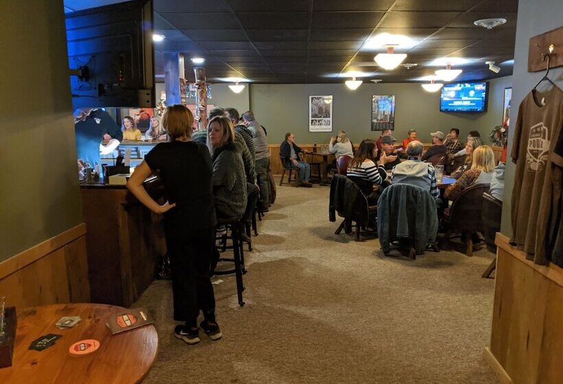 Отель The Lodge At Indian Lake