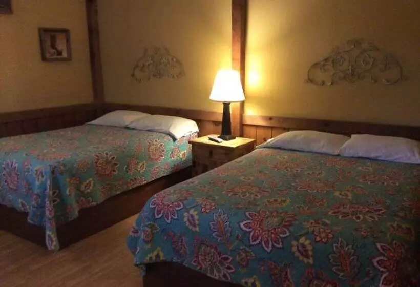 The Leakey Inn By Cmd