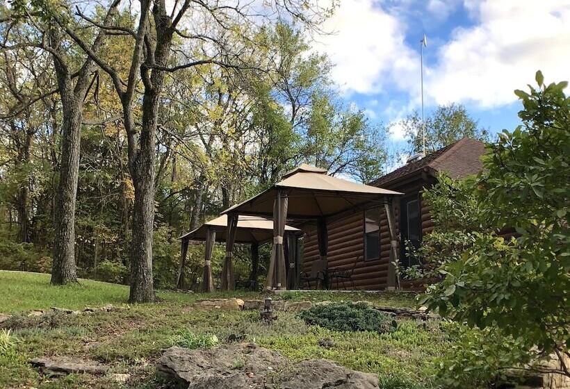 Walnut Waters Bed & Breakfast