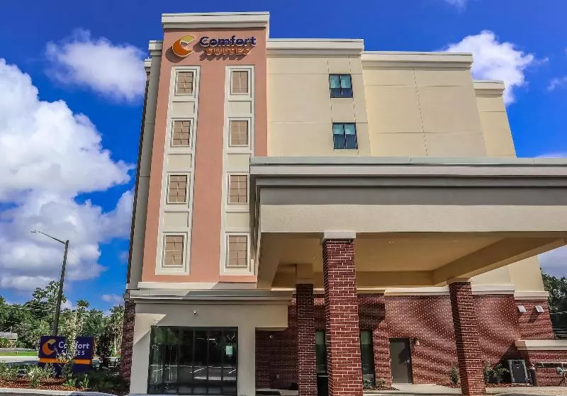 ホテル Comfort Suites Gainesville Near University