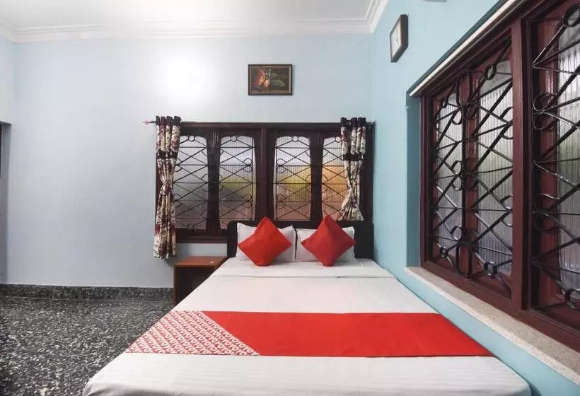 ホテル Oyo 76119 Smriti Villa