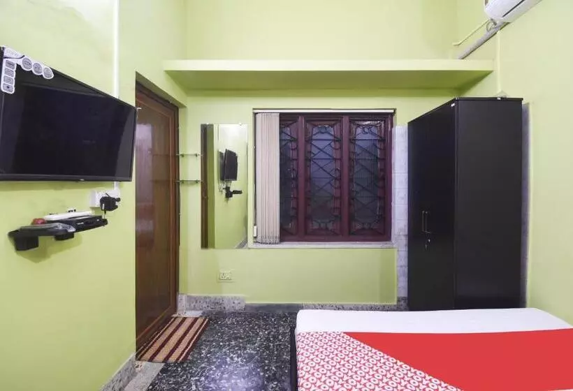 ホテル Oyo 76119 Smriti Villa