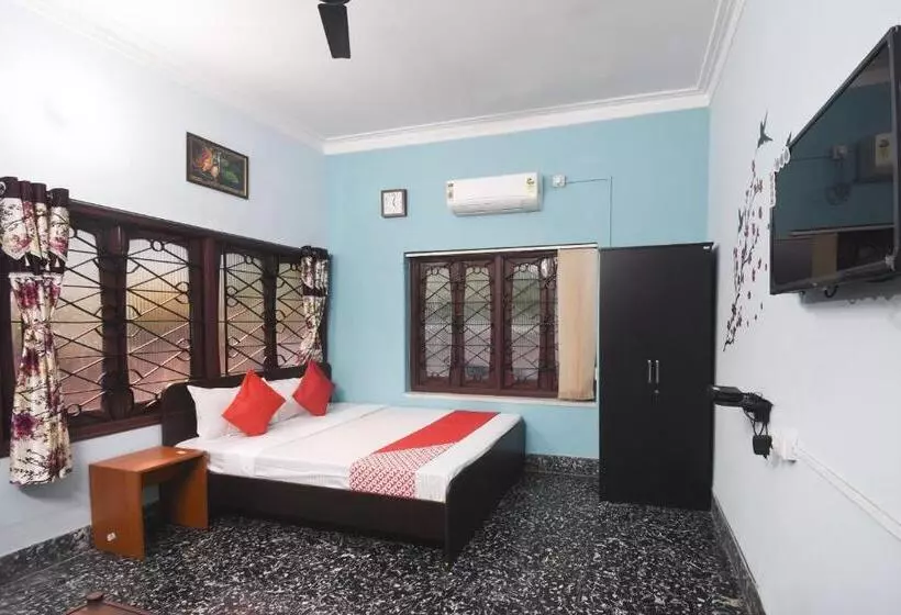 ホテル Oyo 76119 Smriti Villa