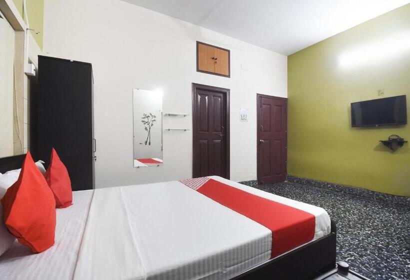 Hotell Oyo 76119 Smriti Villa