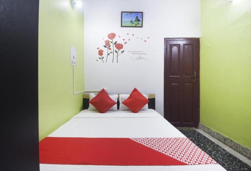 Hotell Oyo 76119 Smriti Villa